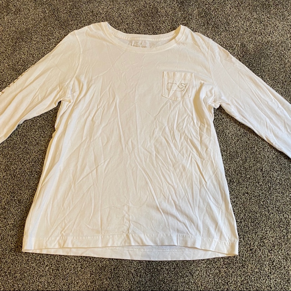 white vineyard vines with gold lettering